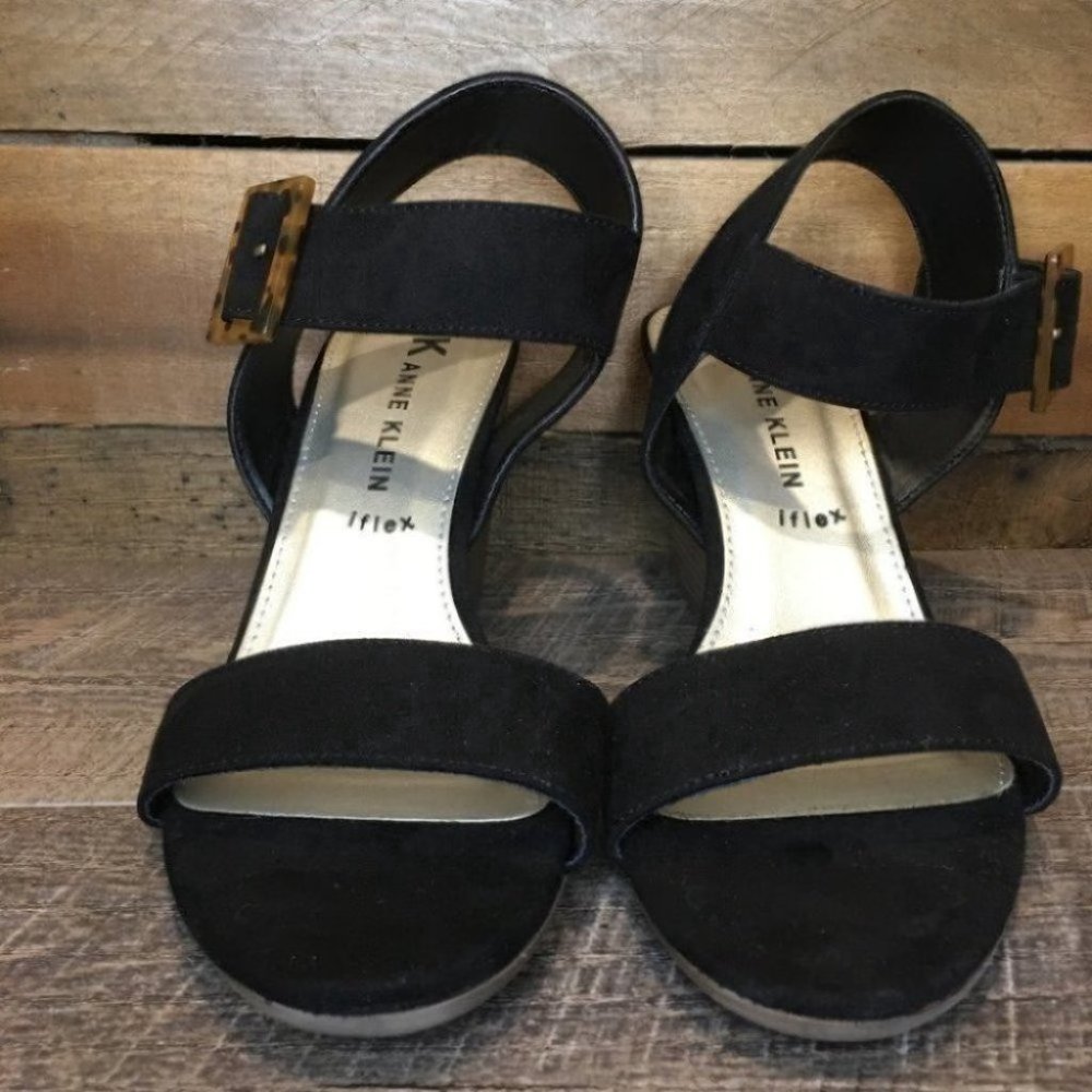 NEW Anne Klein Hibiscus Wedge Sandal - Picture 2 of 10